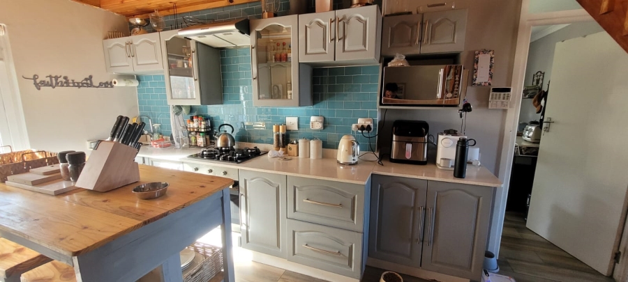 To Let 4 Bedroom Property for Rent in Tergniet Western Cape